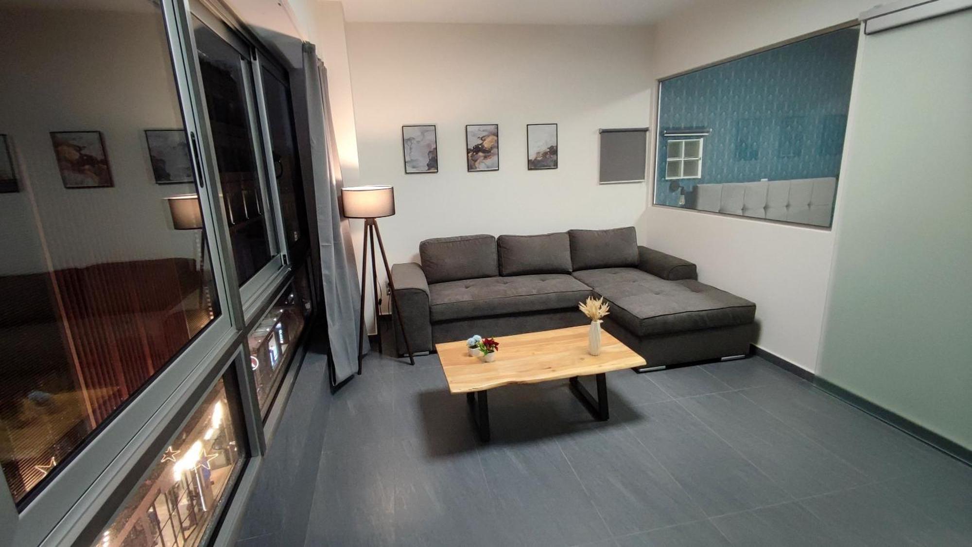 Ermou Downtown By Urban Retreat Apartment