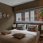 Azur By Stylish Stays