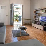 Petralona Cutie Penthouse