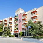 Oasis Hotel Apartments