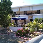 Villa Garden