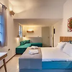 Nefeli Hotel
