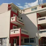 Valena Studios