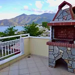 Beachfront Apartment Katerina