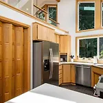 Cedar Point Mercer Lakehouse