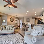 Classy Lakefront Condo With Balcony And Pool Access!