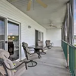 Classy Lakefront Condo With Balcony And Pool Access!
