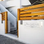 Thira Gold Suites