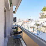 Floral And Stylish Apt For 4Ppl Next To Metro
