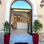 Ilios Hotel