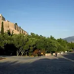 Family House Next To Acropolis