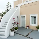 Nonis Apartments