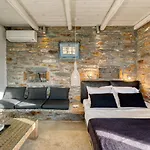 Studio O - Self Catering