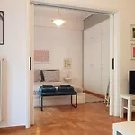 Colourful Apartment In The Heart Of Athens