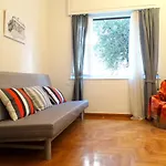 Cosy And Comfortable Apartment In The City Center