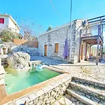 Villa Kalata