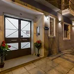 Homely Apartments By Athens Stay