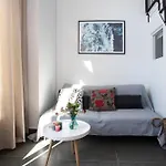 Sandy Feet - Beachfront Loft Studio
