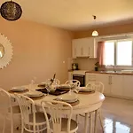 Elegant Apartment