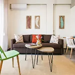 City-Break Loft W. Huge Balcony, Next To Acropolis