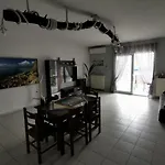 Elli'S House