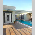 Modern Luxury Villa With Pool, Just 5Min To Sea