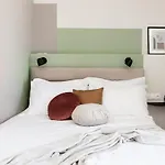 Iconic 1Br Apartment In Koukaki By Upstreet