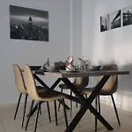 Galaxy Home Comfort Apartment In Piraeus