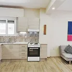 Martans Comfy Apts 75 Sm Centre Of The City