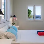 Ligia Bay Apartments