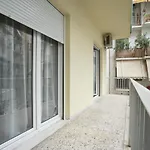 Black Pearl Apt In Koukaki