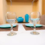 Myrtle, City Center Renovated Apartment