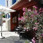 5Bedroom Villa In Perissa Beach