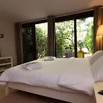 Beautiful House With Private Garden In Voula