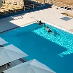 Endless Blue Luxury Apartment
