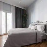 Cosy Flat, Perfectly Located In Historic Centre!