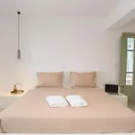Theasis Suites