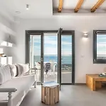 La Estrella 4 Suites With Sea View & 4 Prive Hot Tub