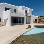 Mykonos Ag Villas In Ftelia Beach