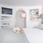 Aqua Mare Luxury Suites