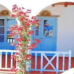 Traditional Seaside House With Aegean View Near The Beach