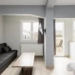 Caravanserai Studio 8