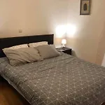Cosy & Functional Pied-A-Terre