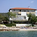 Pefkari Beach Studio Albatross