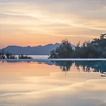 Armonia Bay Hotel