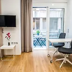 A25 Pristine & Sunny Flat With Balcony At Downtown Athens