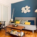 Cozy Plaka Apartment