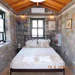Stone Cottage For Couple