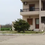 Vakis Apartments