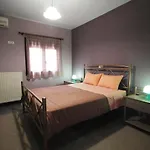Aggelo 4 Bedroom Apartment